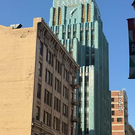 Heart Of Downtown La Apartment
